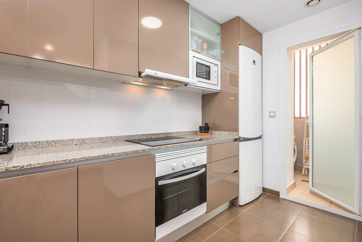 Se vende Apartamento Planta Media de 2 dormitorios en Costa Blanca, Alicante, España