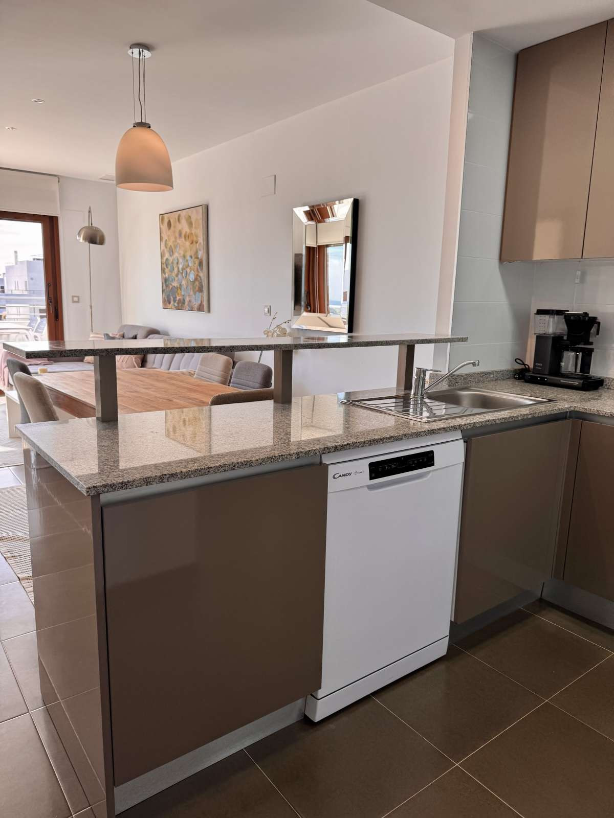 Se vende Apartamento Planta Media de 2 dormitorios en Costa Blanca, Alicante, España