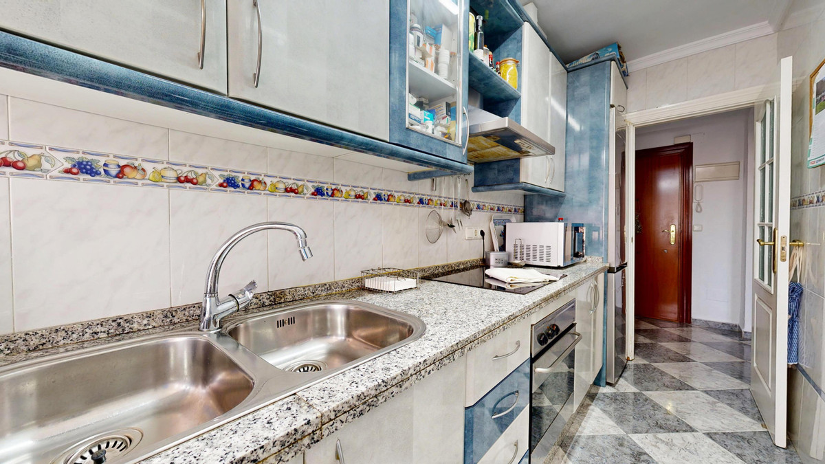 Se vende Apartamento Planta Media de 3 dormitorios en Costa Del Sol, Málaga, España