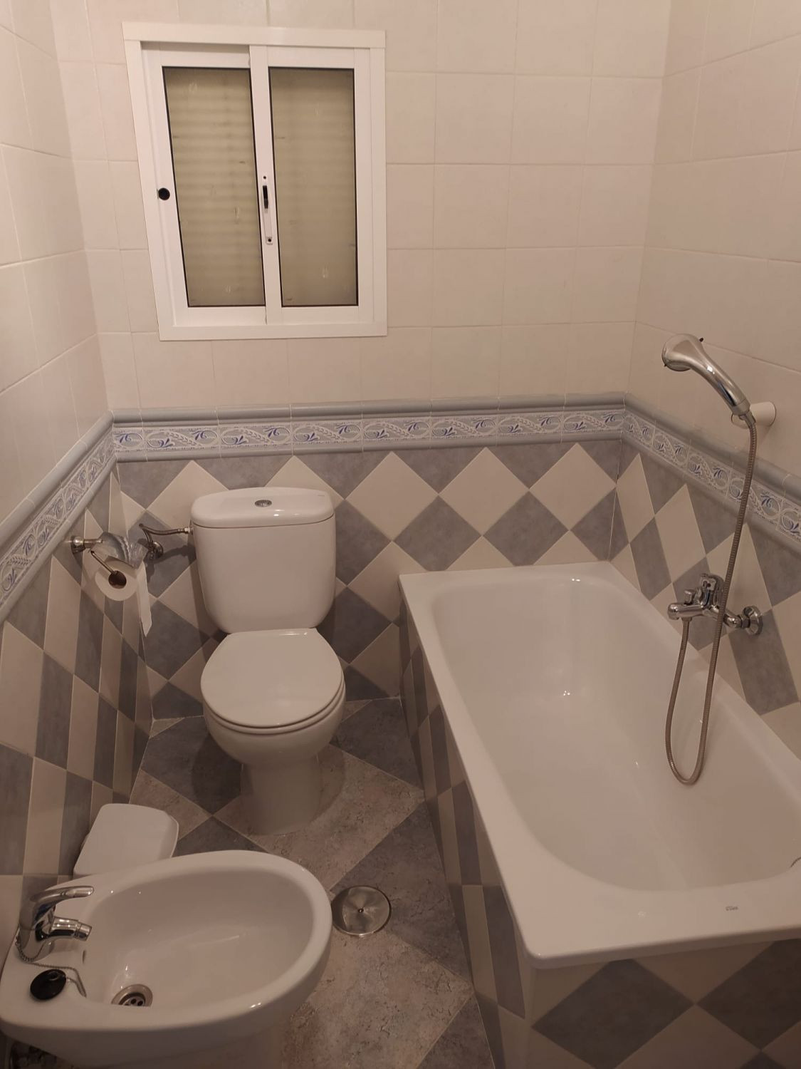 Se vende Villa - Chalet de 5 dormitorios en Costa Del Sol, Málaga, España