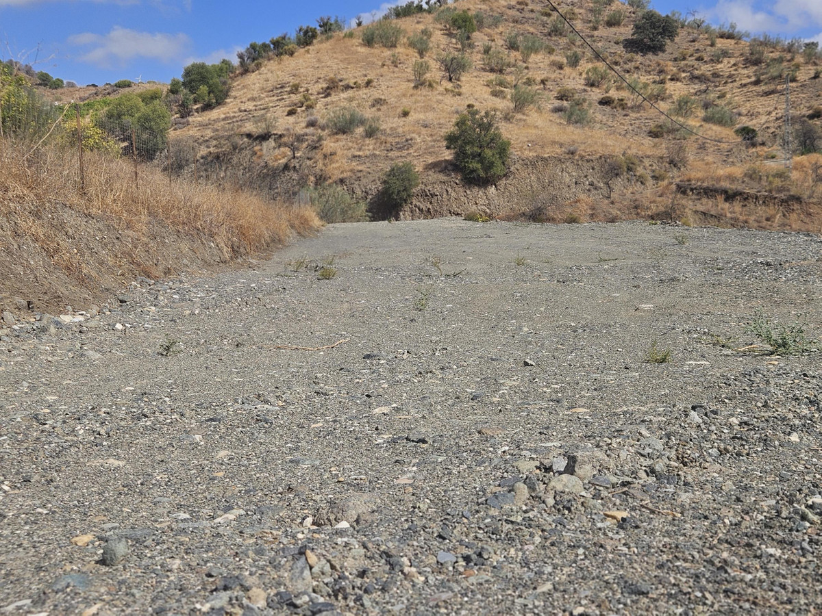 Se vende Terreno Rustico  en Costa Del Sol, Málaga, España