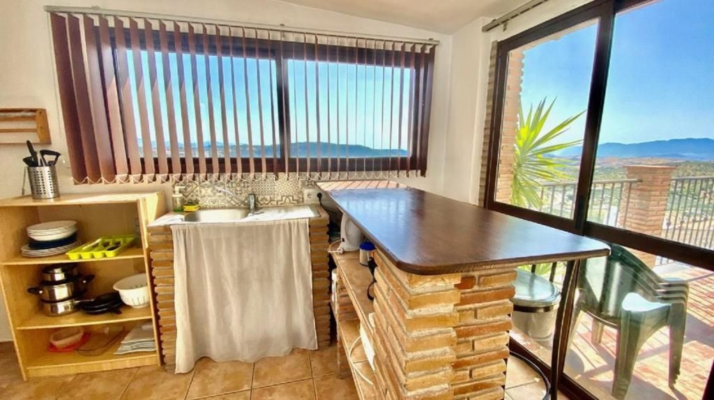 5 Bed Commercial unit for sale in Casarabonela Costa Del Sol, Málaga, Spain