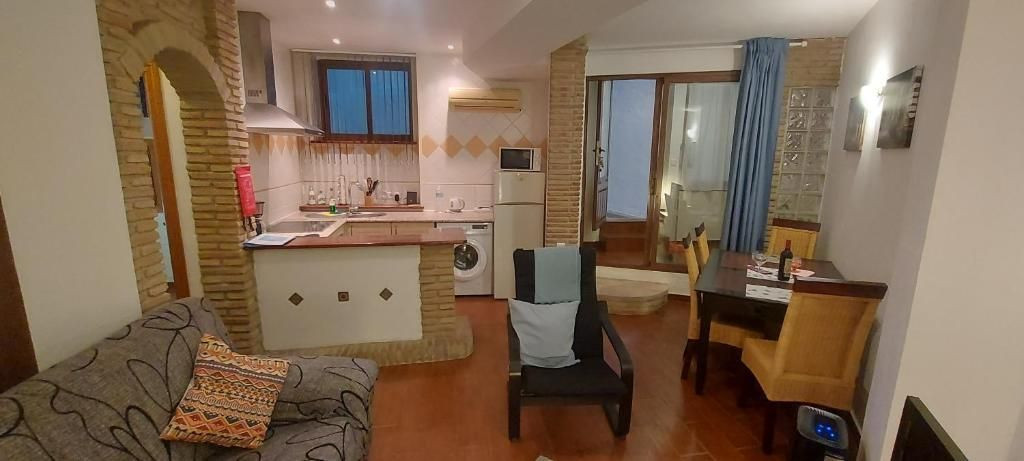 5 Bed Commercial unit for sale in Casarabonela Costa Del Sol, Málaga, Spain