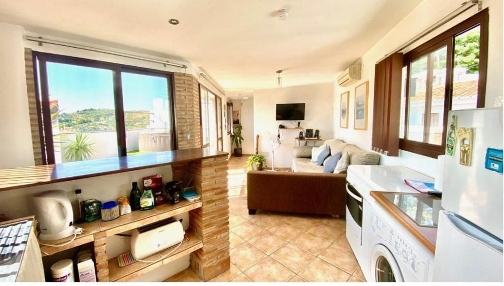 5 Bed Commercial unit for sale in Casarabonela Costa Del Sol, Málaga, Spain