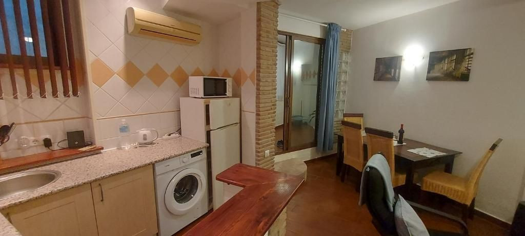 5 Bed Commercial unit for sale in Casarabonela Costa Del Sol, Málaga, Spain