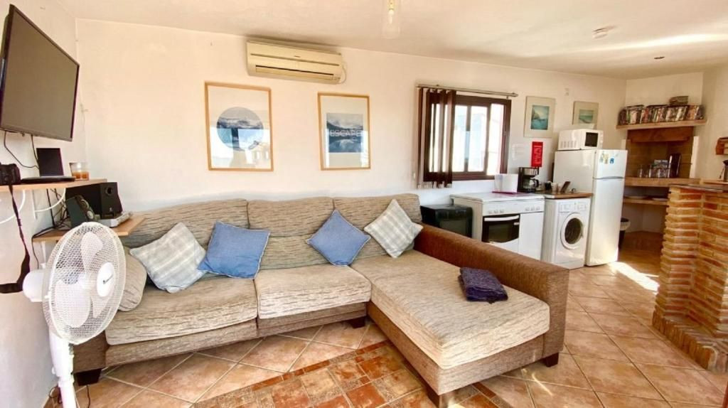 5 Bed Commercial unit for sale in Casarabonela Costa Del Sol, Málaga, Spain