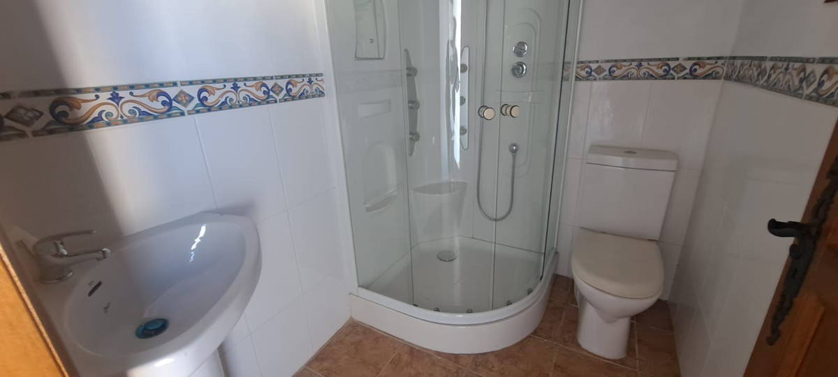 Se vende Villa - Chalet de 3 dormitorios en Costa Del Sol, Málaga, España