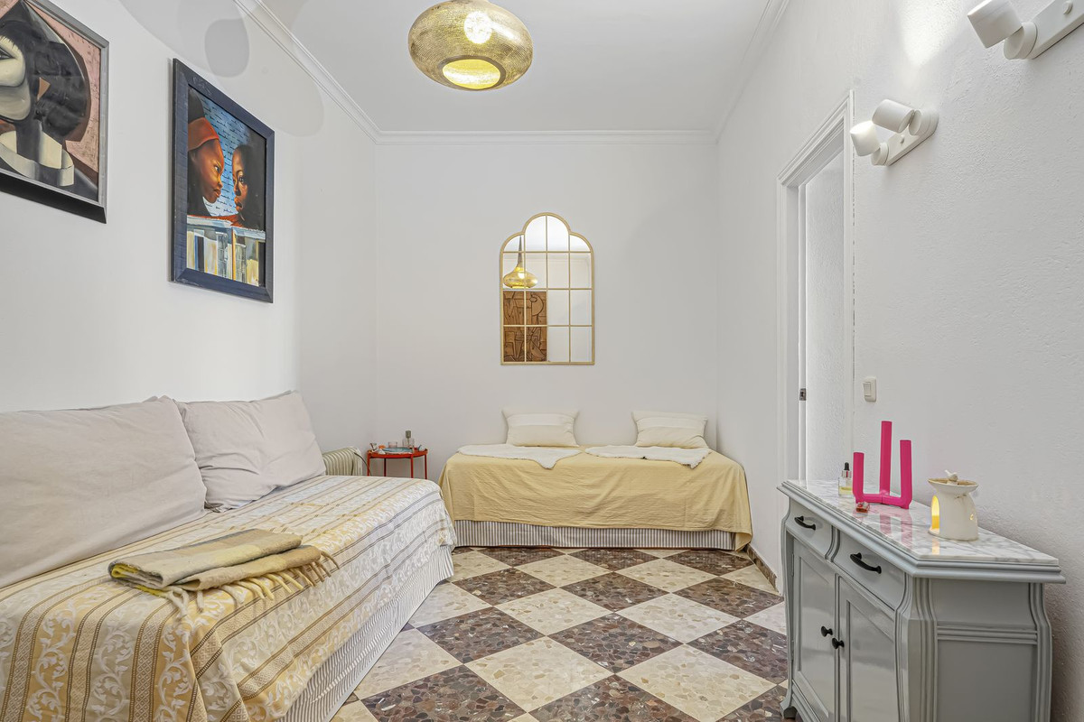 6 Bed Townhouse for sale in Ardales Costa Del Sol, Málaga, Spain