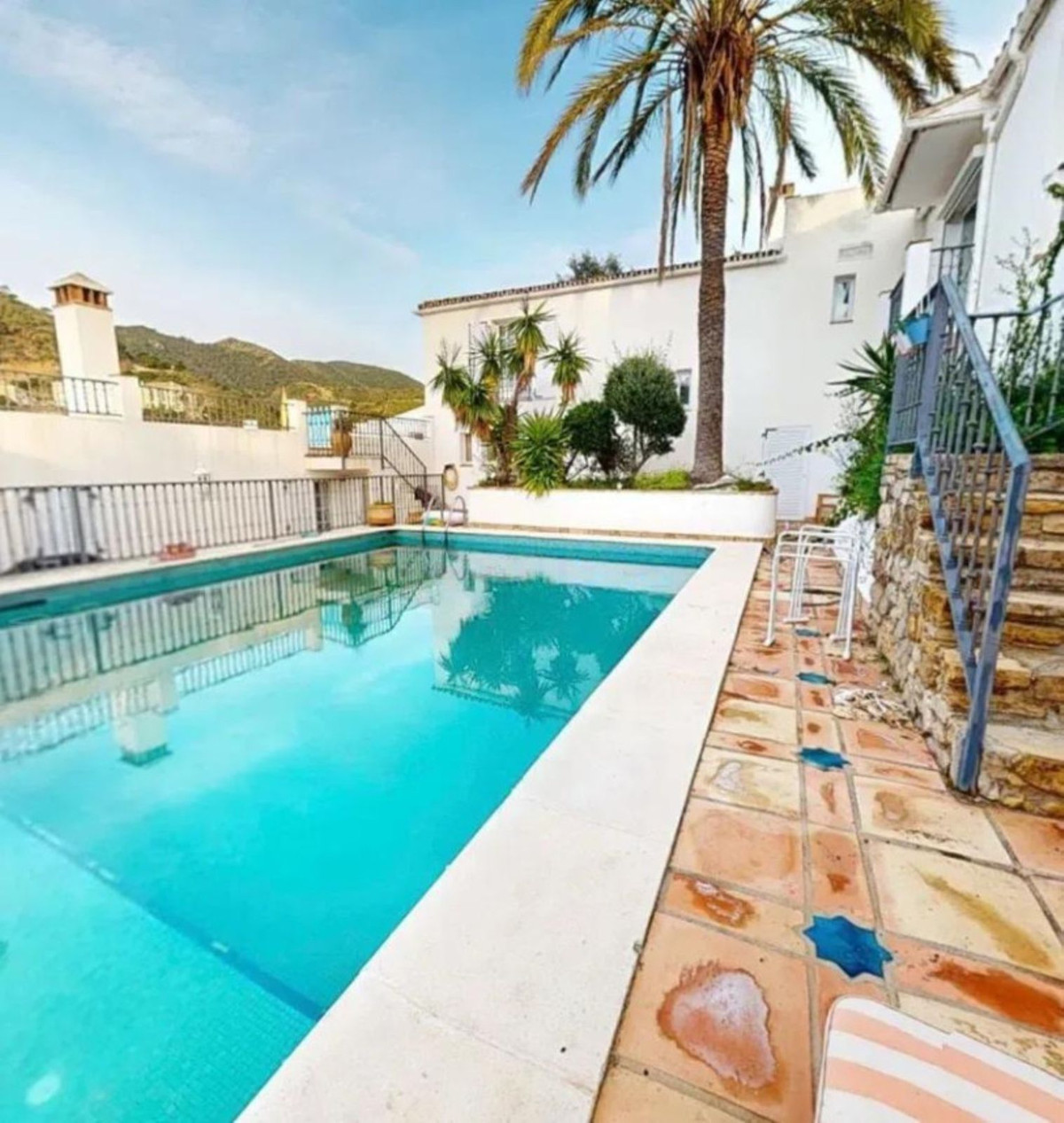 8 Bed Townhouse for sale in Benahavís Costa Del Sol, Málaga, Spain