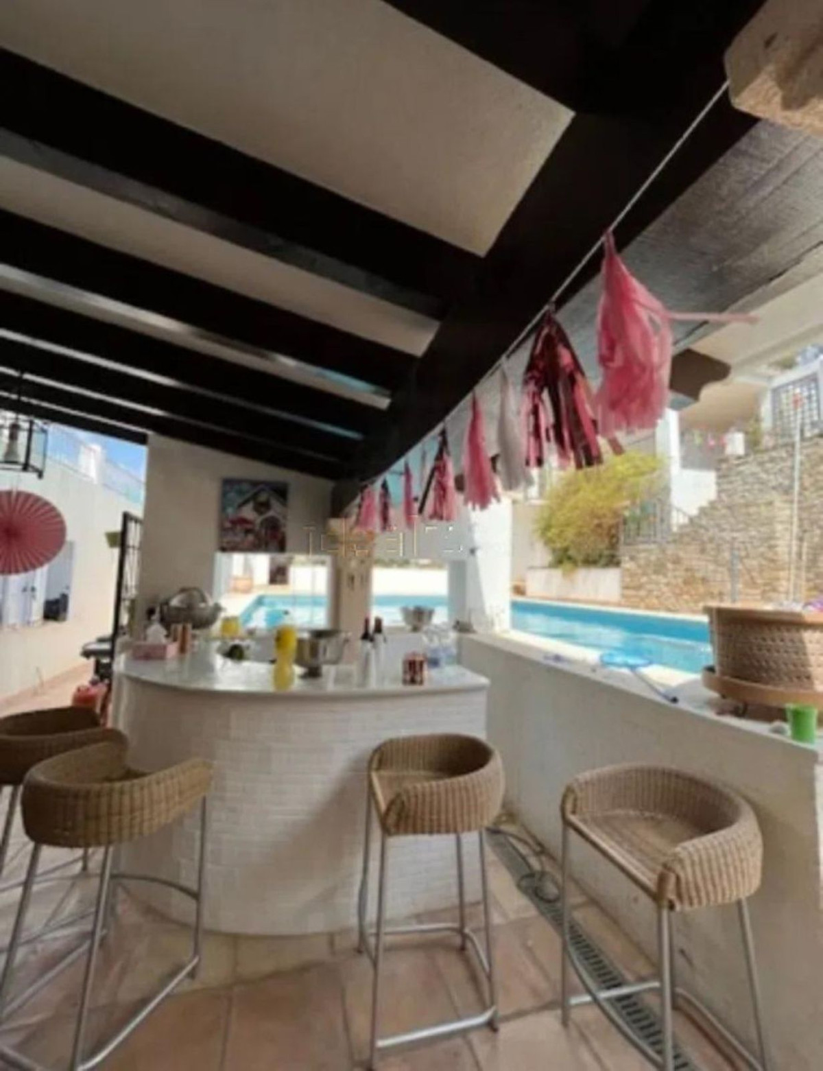 8 Bed Townhouse for sale in Benahavís Costa Del Sol, Málaga, Spain