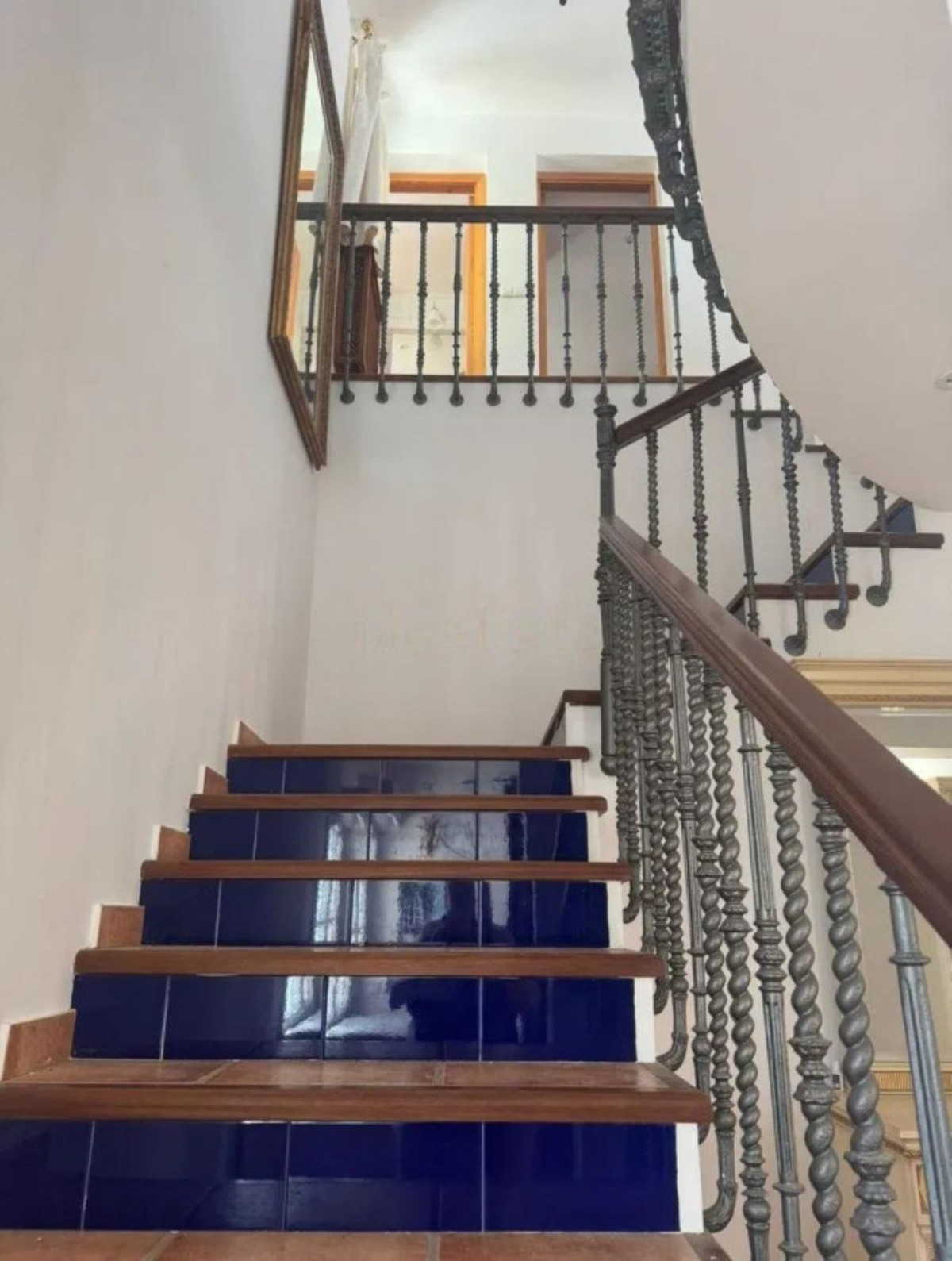 8 Bed Townhouse for sale in Benahavís Costa Del Sol, Málaga, Spain