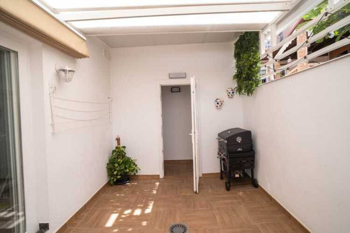 Se vende Adosada de 6 dormitorios en Costa Del Sol, Málaga, España