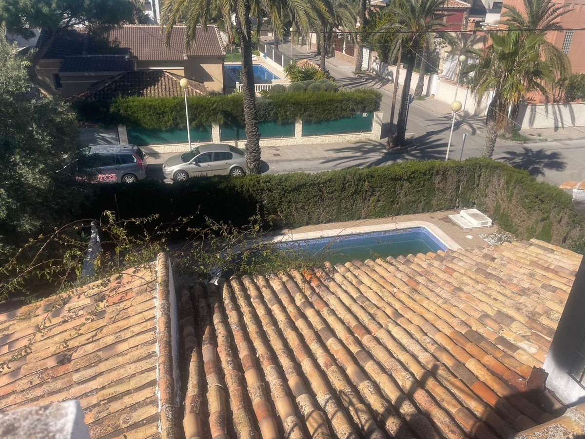 4 Bed Townhouse for sale in Cabo Roig Costa Blanca, Alicante, Spain