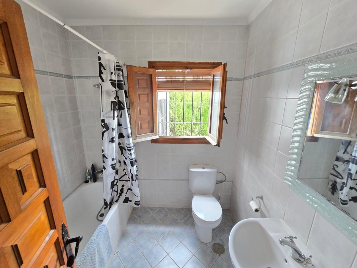 4 Bed Townhouse for sale in Cabo Roig Costa Blanca, Alicante, Spain