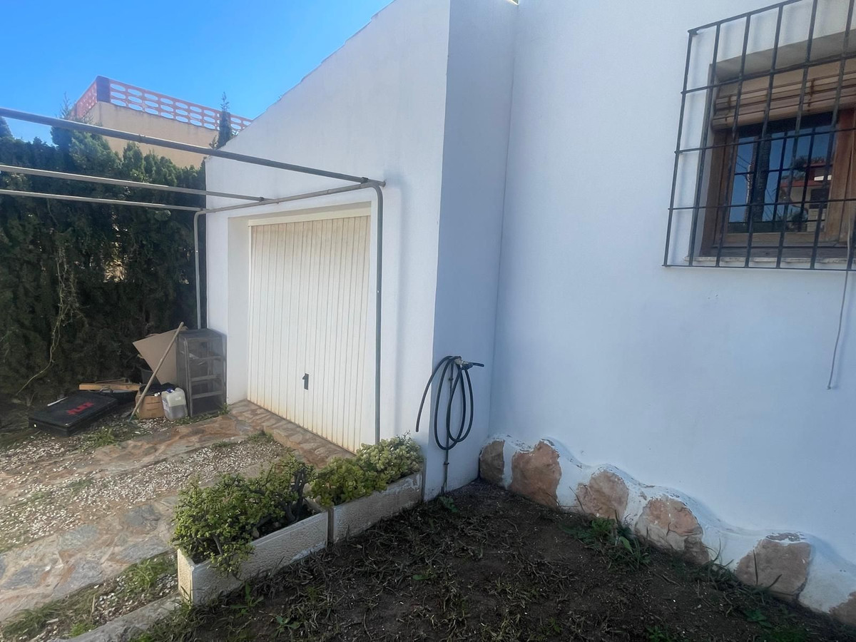 4 Bed Townhouse for sale in Cabo Roig Costa Blanca, Alicante, Spain