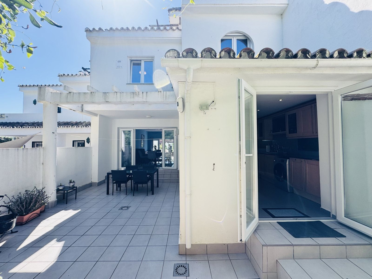 Se vende Adosada de 4 dormitorios en Costa Del Sol, Málaga, España