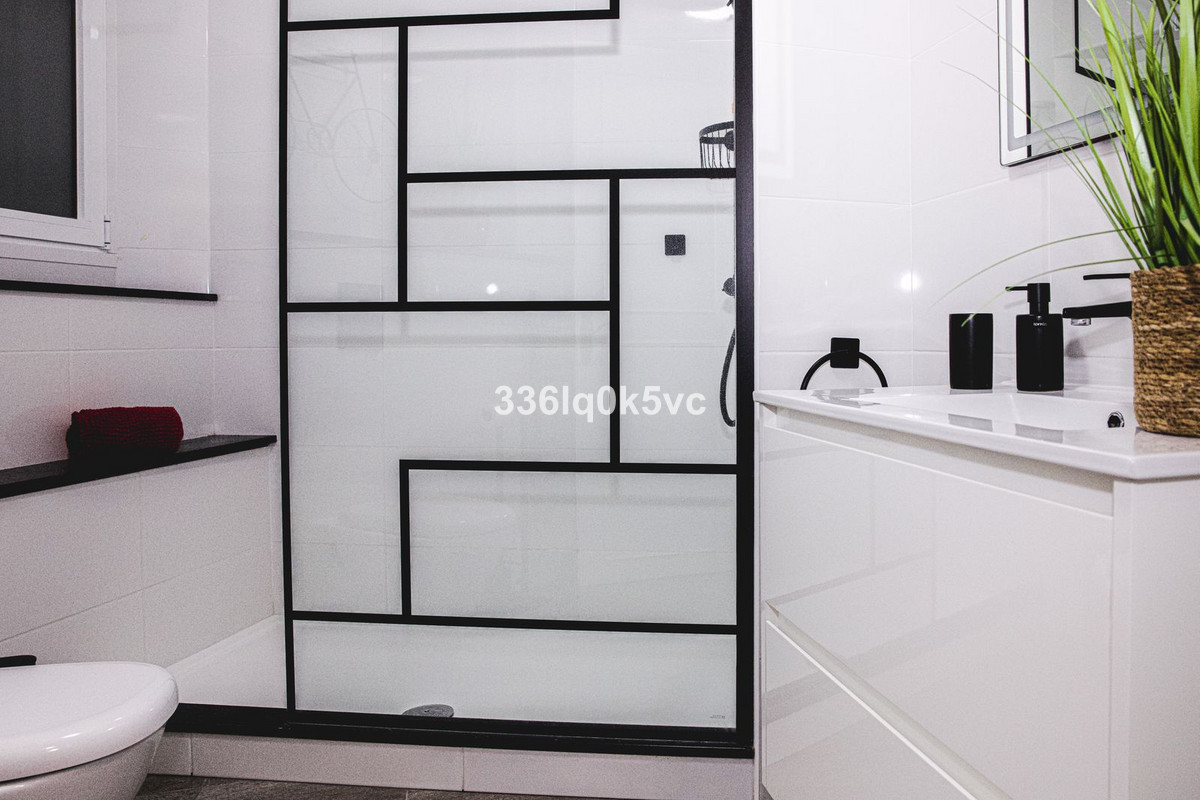 Se vende Apartamento Planta Media de 1 dormitorios en Costa Del Sol, Málaga, España