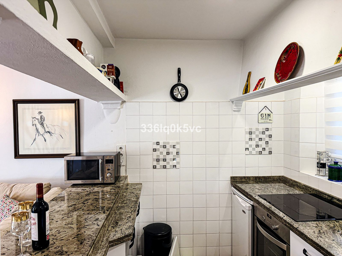 Se vende Apartamento Planta Media de 1 dormitorios en Costa Del Sol, Málaga, España