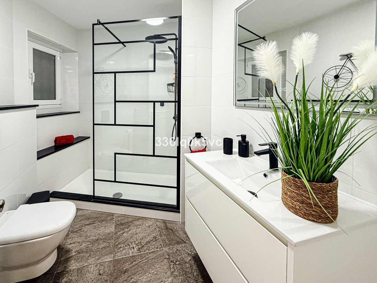 Se vende Apartamento Planta Media de 1 dormitorios en Costa Del Sol, Málaga, España