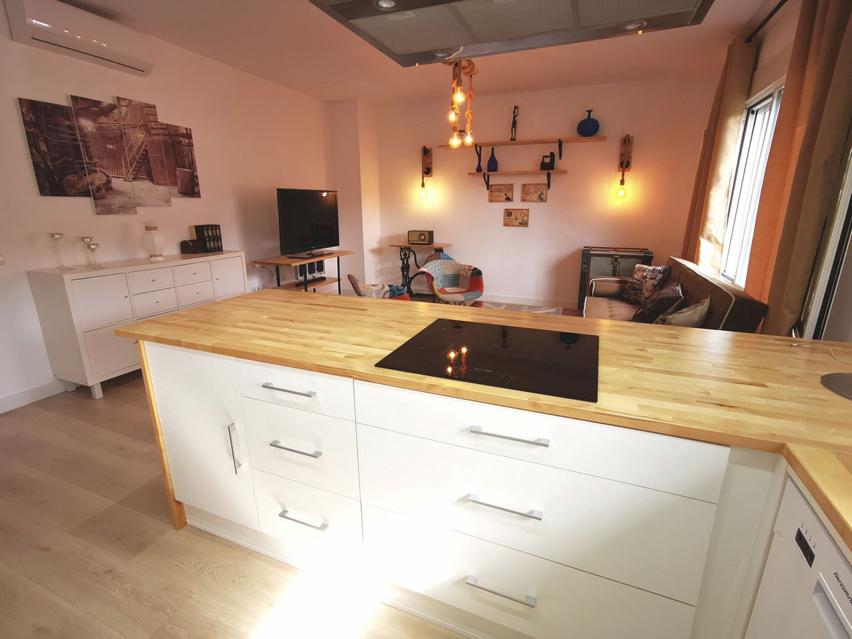 2 Bed Apartment for sale in Benalmadena Costa Del Sol, Málaga, Spain