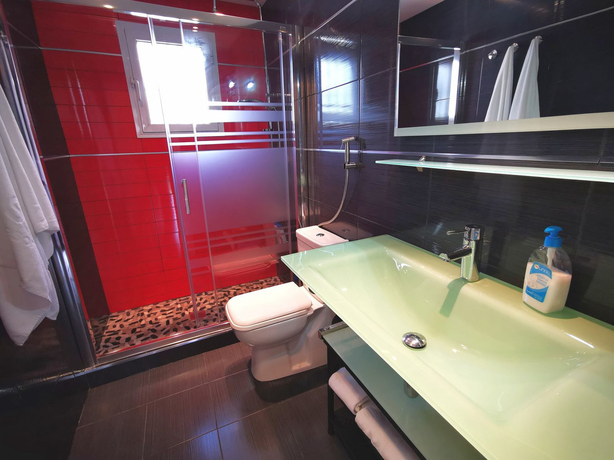 2 Bed Apartment for sale in Benalmadena Costa Del Sol, Málaga, Spain