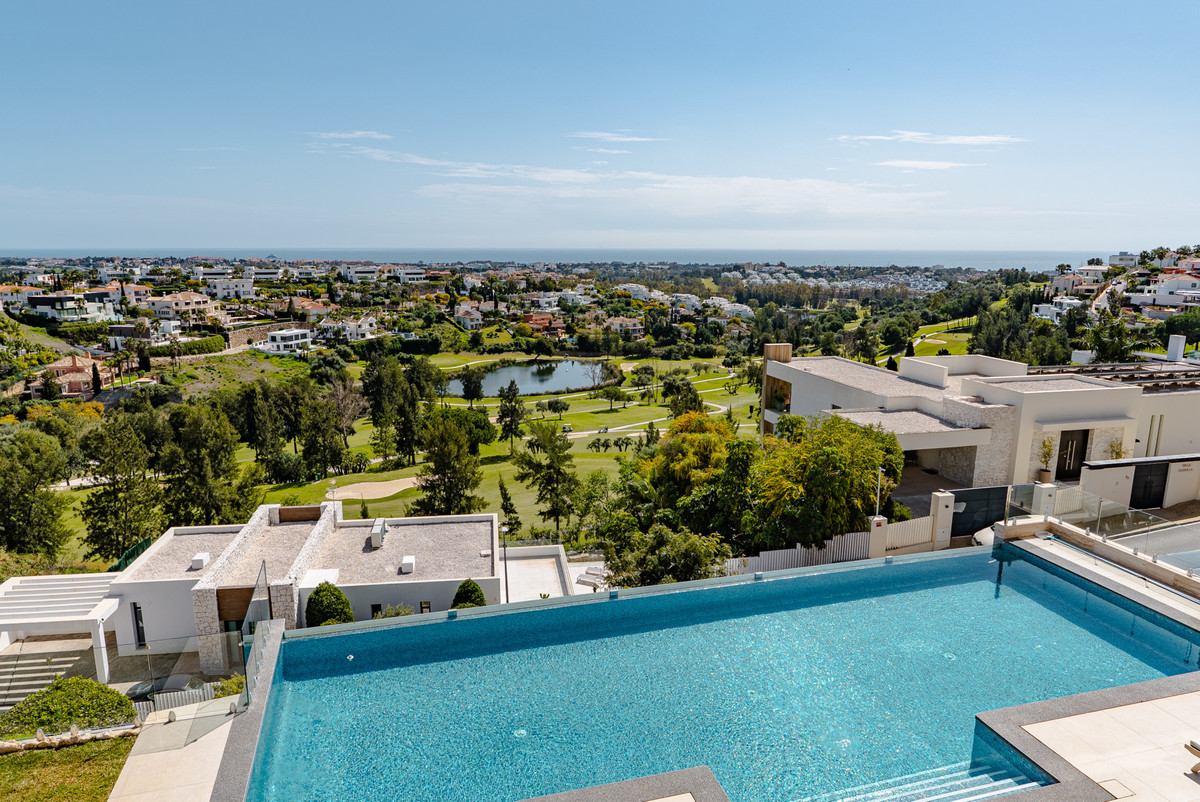 Se vende Villa - Chalet de 5 dormitorios en Costa Del Sol, Málaga, España