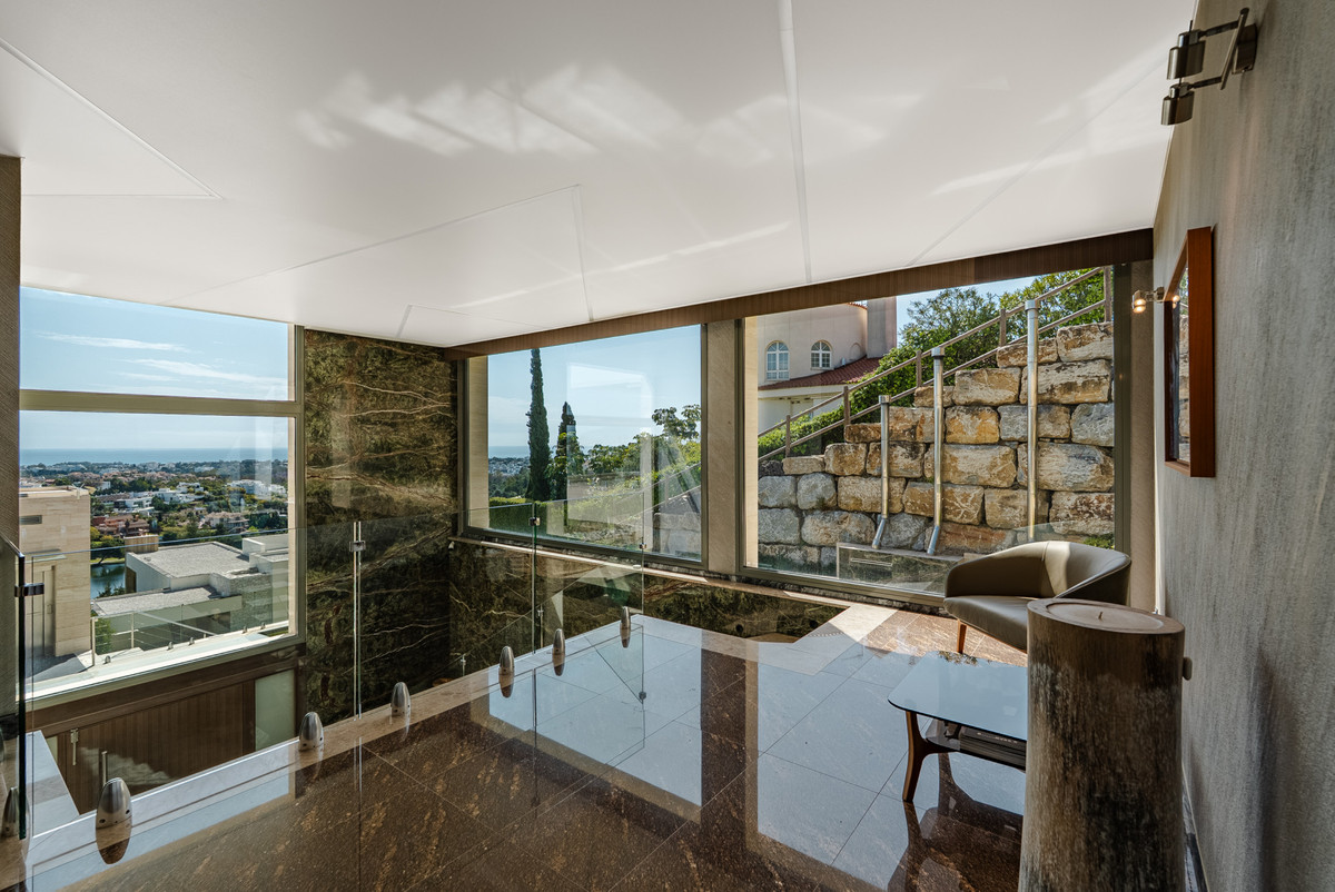 Se vende Villa - Chalet de 5 dormitorios en Costa Del Sol, Málaga, España