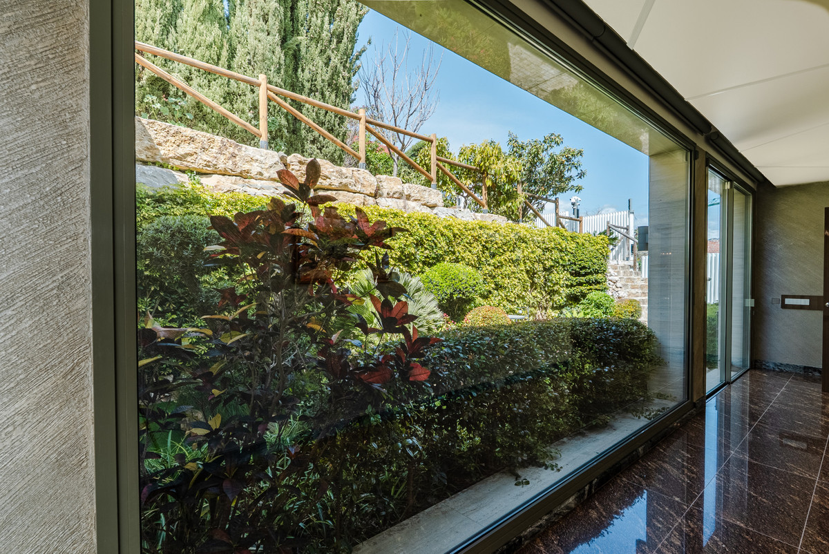 Se vende Villa - Chalet de 5 dormitorios en Costa Del Sol, Málaga, España