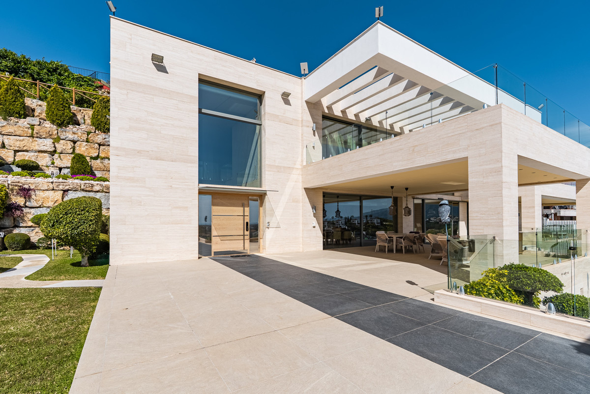 Se vende Villa - Chalet de 5 dormitorios en Costa Del Sol, Málaga, España