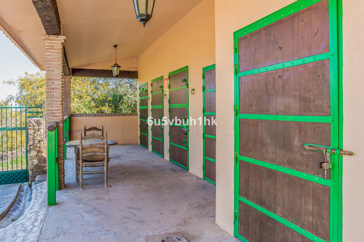 Se vende Villa - Chalet de 8 dormitorios en Costa Del Sol, Málaga, España
