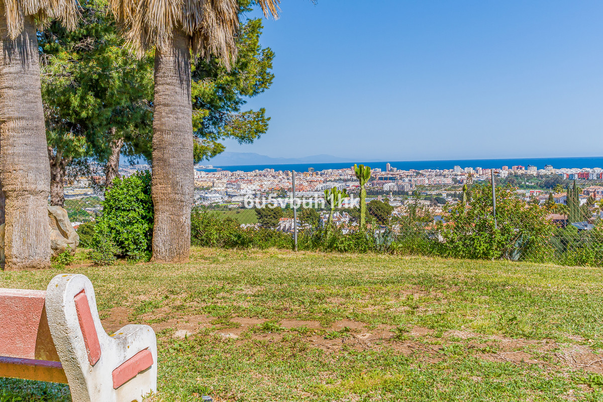 Se vende Villa - Chalet de 8 dormitorios en Costa Del Sol, Málaga, España
