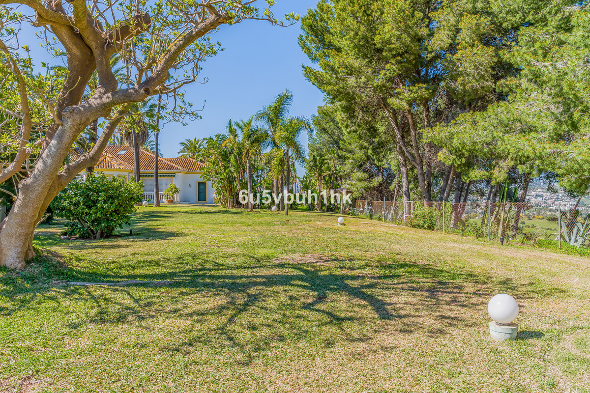 Se vende Villa - Chalet de 8 dormitorios en Costa Del Sol, Málaga, España
