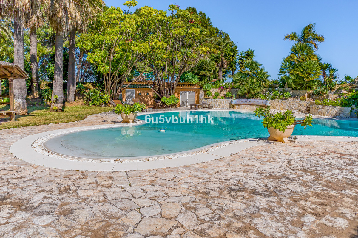 Se vende Villa - Chalet de 8 dormitorios en Costa Del Sol, Málaga, España