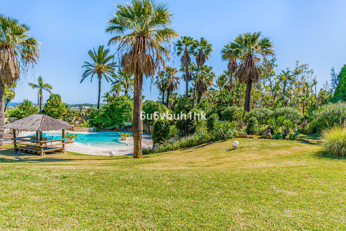 Se vende Villa - Chalet de 8 dormitorios en Costa Del Sol, Málaga, España