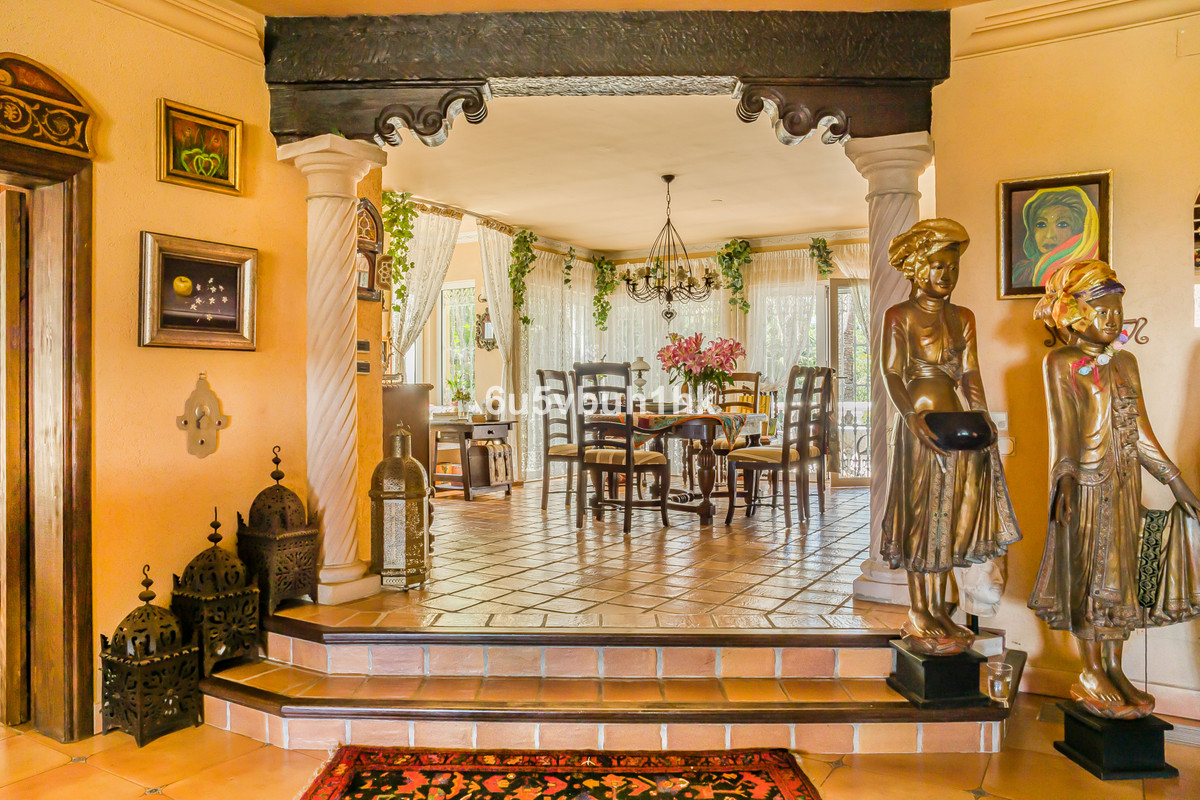 Se vende Villa - Chalet de 8 dormitorios en Costa Del Sol, Málaga, España