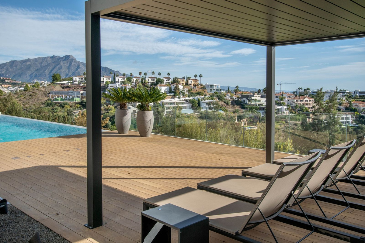 Se vende Villa - Chalet de 5 dormitorios en Costa Del Sol, Málaga, España