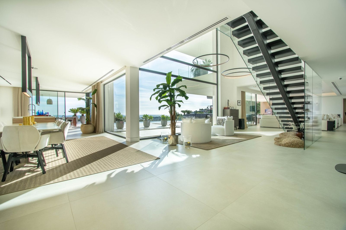 Se vende Villa - Chalet de 5 dormitorios en Costa Del Sol, Málaga, España