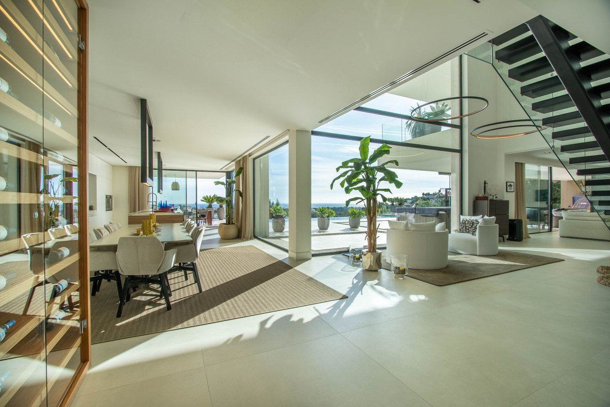 Se vende Villa - Chalet de 5 dormitorios en Costa Del Sol, Málaga, España