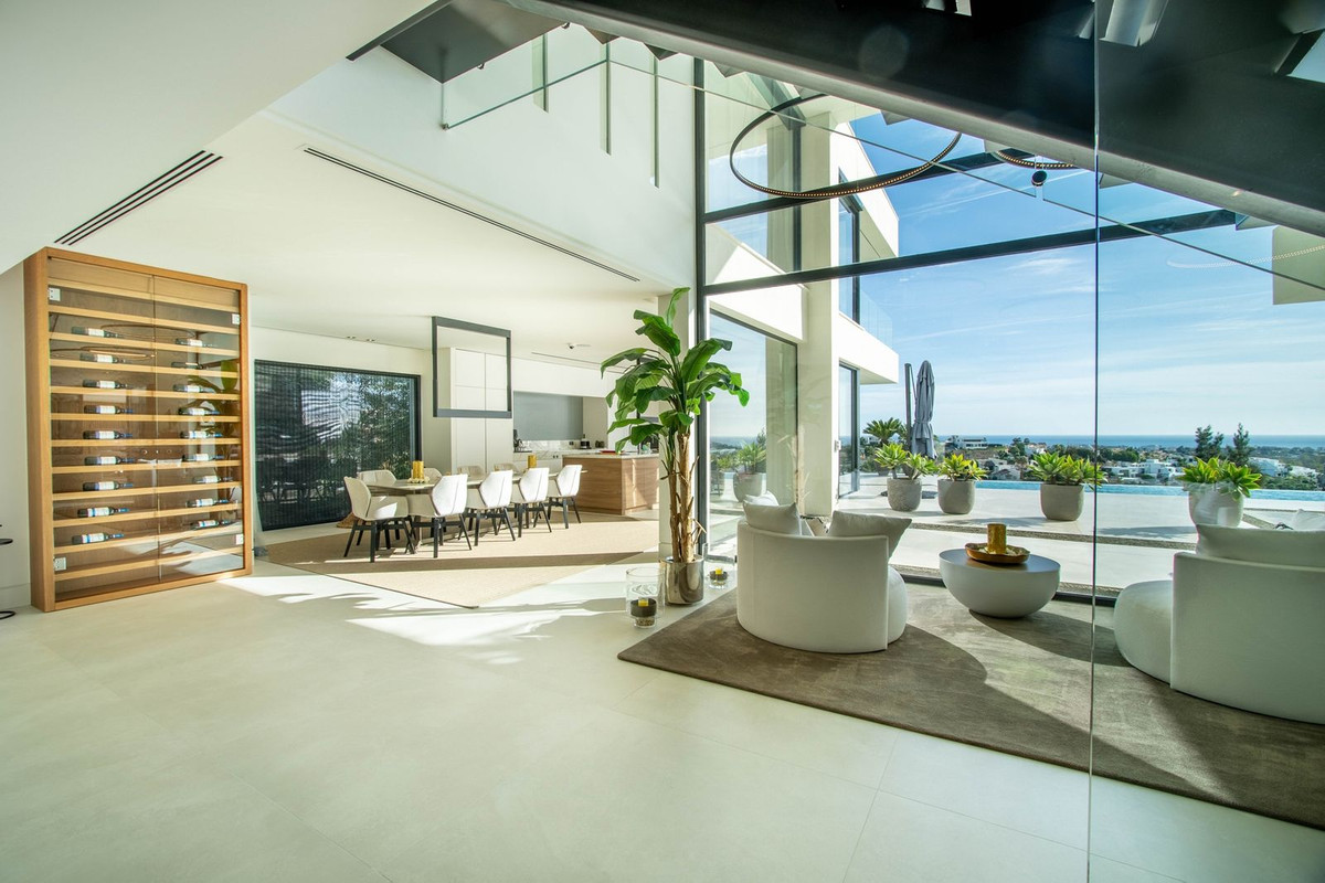 Se vende Villa - Chalet de 5 dormitorios en Costa Del Sol, Málaga, España