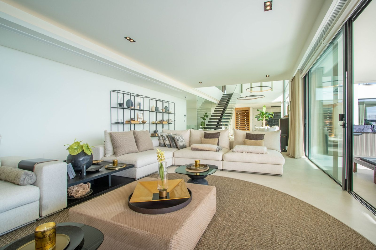 Se vende Villa - Chalet de 5 dormitorios en Costa Del Sol, Málaga, España