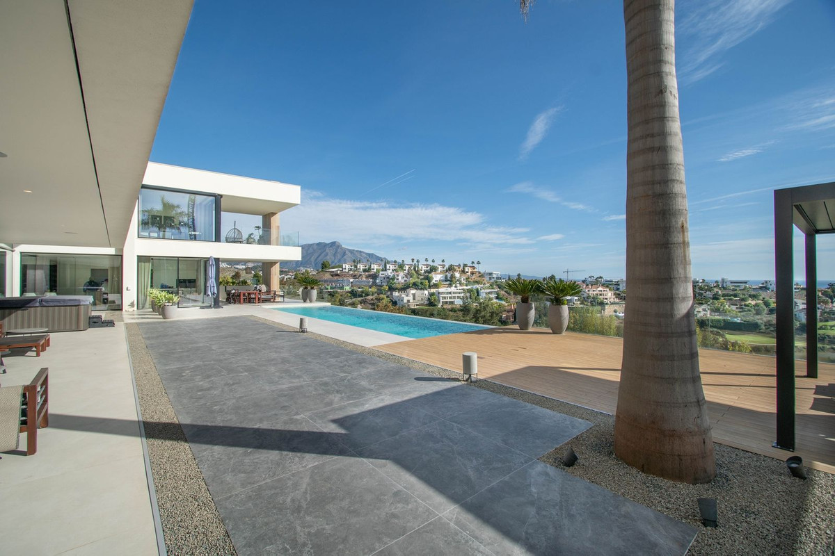 Se vende Villa - Chalet de 5 dormitorios en Costa Del Sol, Málaga, España