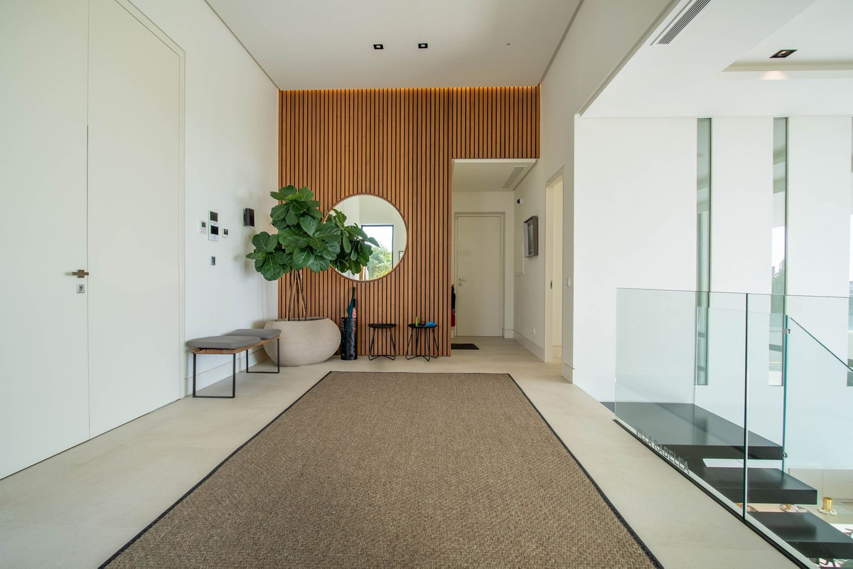 Se vende Villa - Chalet de 5 dormitorios en Costa Del Sol, Málaga, España
