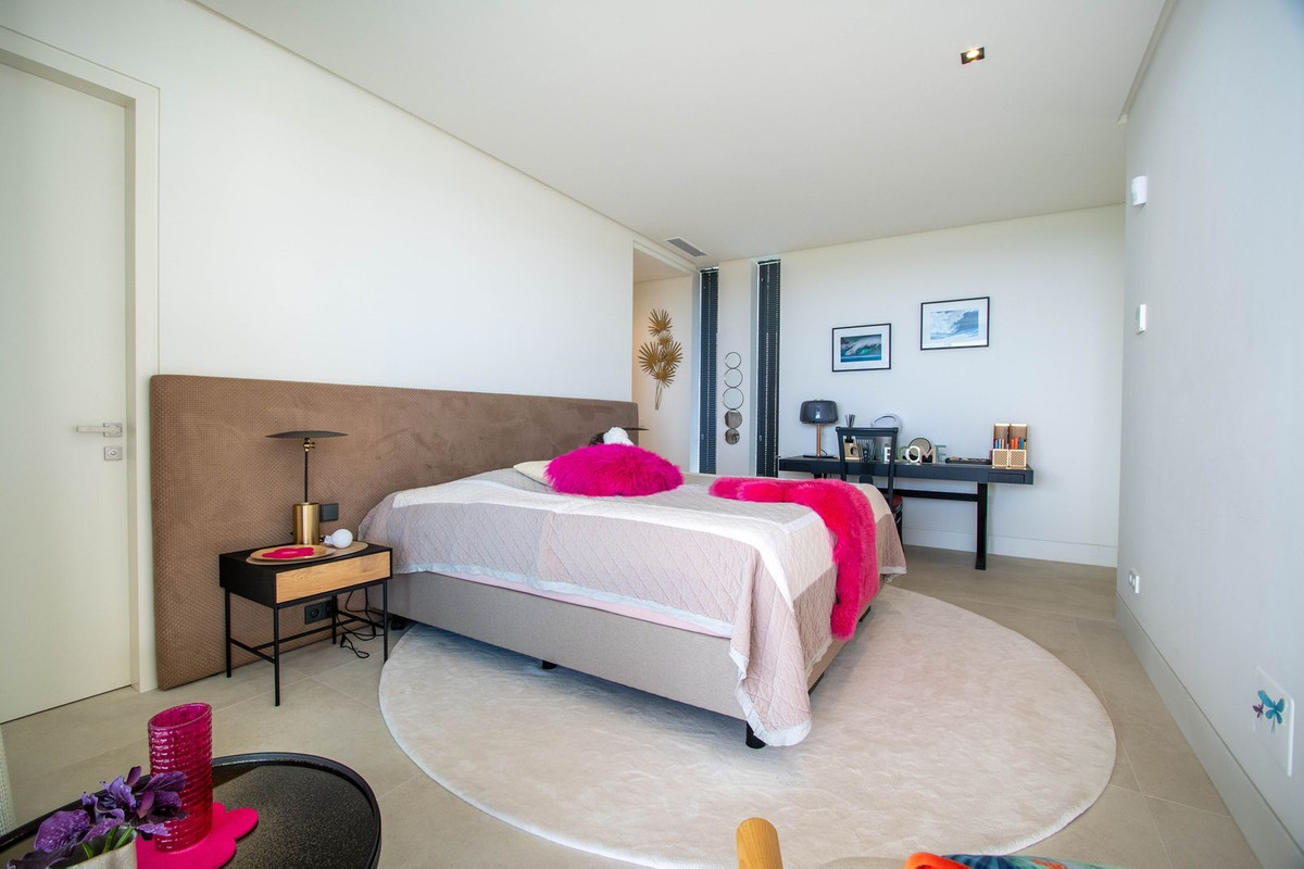 Se vende Villa - Chalet de 5 dormitorios en Costa Del Sol, Málaga, España