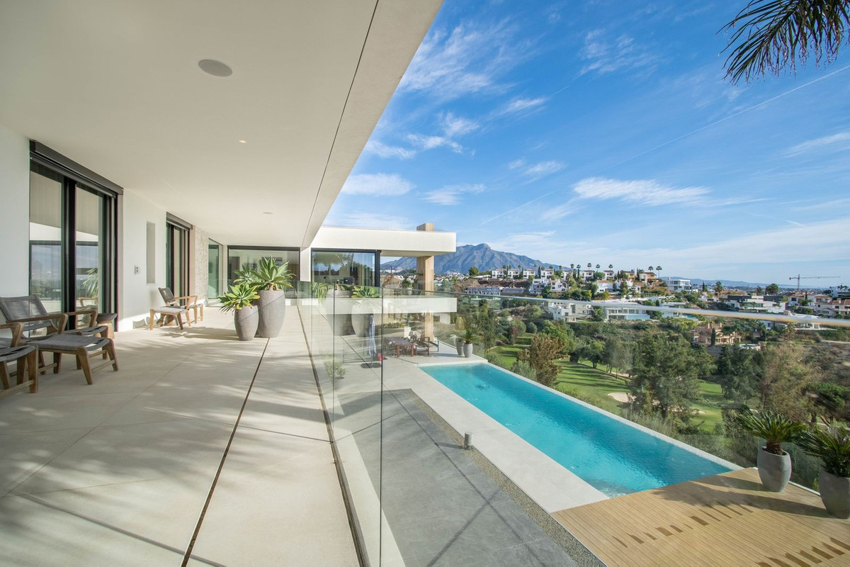Se vende Villa - Chalet de 5 dormitorios en Costa Del Sol, Málaga, España