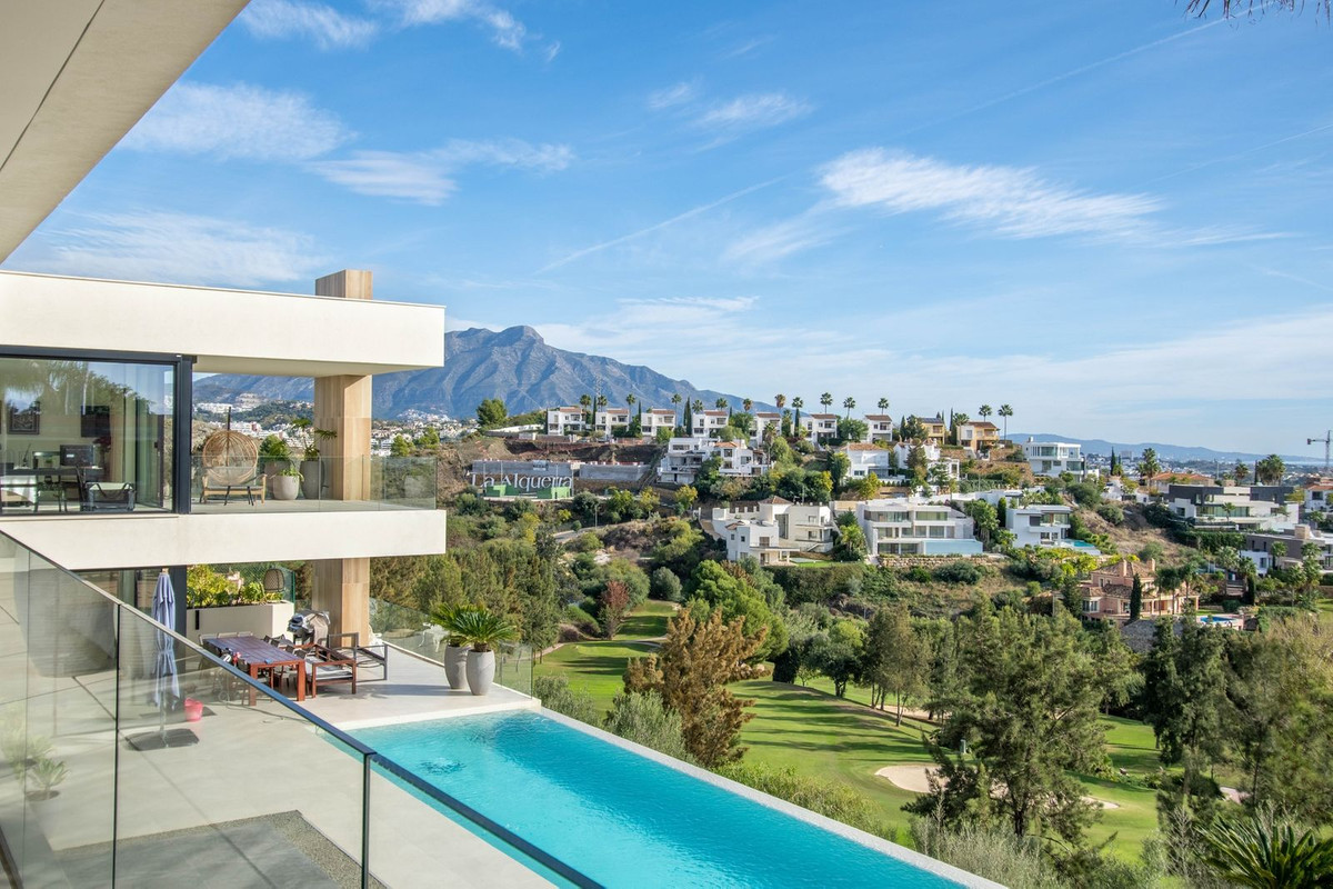 Se vende Villa - Chalet de 5 dormitorios en Costa Del Sol, Málaga, España