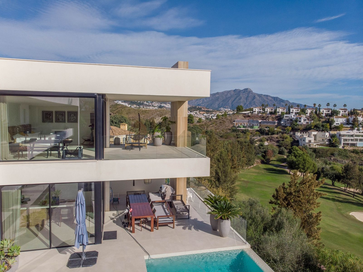 Se vende Villa - Chalet de 5 dormitorios en Costa Del Sol, Málaga, España