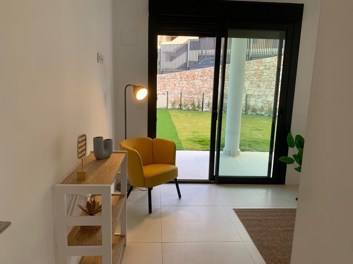 Se vende Apartamento Planta Baja de 2 dormitorios en Costa Del Sol, Málaga, España