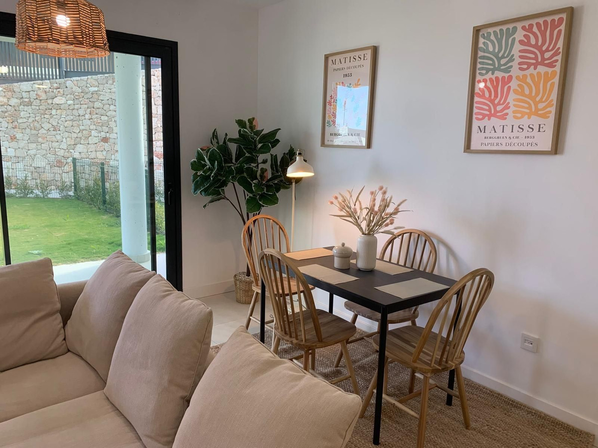 Se vende Apartamento Planta Baja de 2 dormitorios en Costa Del Sol, Málaga, España