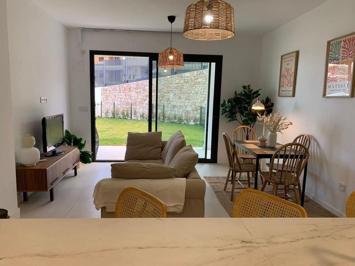Se vende Apartamento Planta Baja de 2 dormitorios en Costa Del Sol, Málaga, España