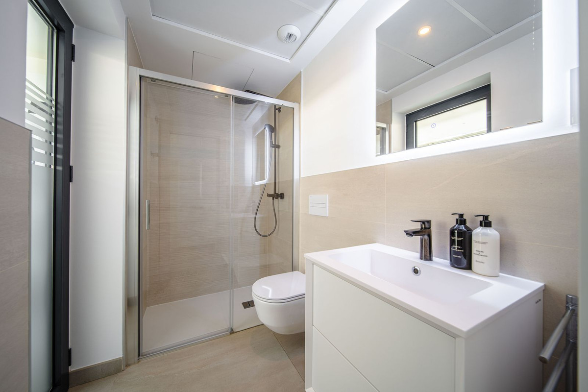 4 Bed Apartment for sale in Carvajal Costa Del Sol, Málaga, Spain